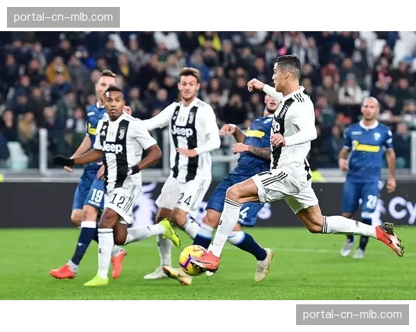 争议瞬间：VAR回看确认尤文图斯进球前，是否存在一次成功的防守转换